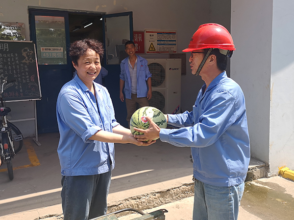 1626659948601042.jpeg 2021.7.12送清涼活動(dòng)1.jpg