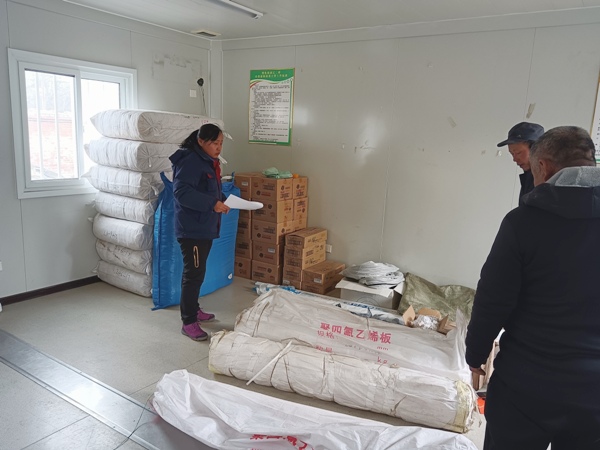 1648106879605751.jpeg 工作中的淡云2.jpg