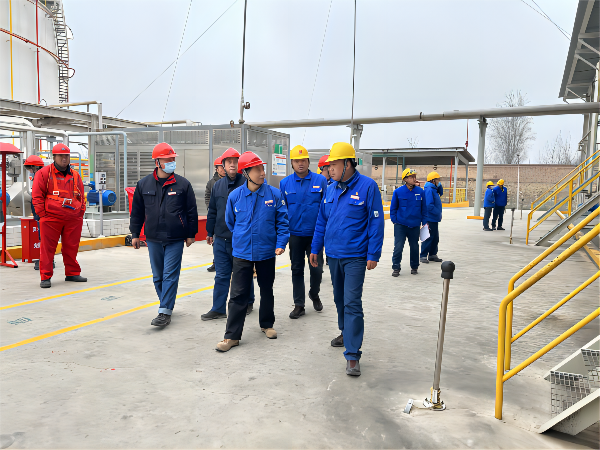 3月18日，彬州公司副總經(jīng)理張政權(quán)帶隊開展重大危險源安全檢查(1).png