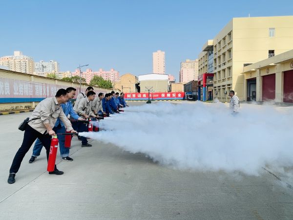 1713397981764839.jpeg 4月17日滅火器實(shí)操演練.jpg
