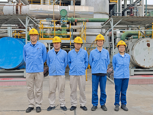 1722210959717139.jpeg 考試結(jié)束氣化現(xiàn)場參考人員合影.jpg