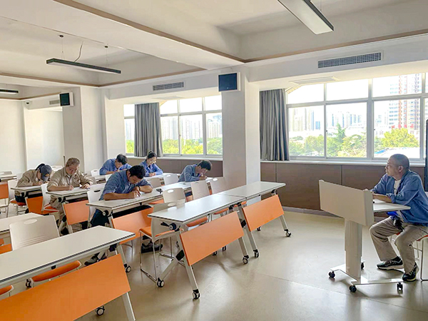 8月20日下午兩點在辦公樓六樓進行考試。  600.jpg